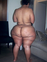 Nude Oiled Black Ass - African Porn Photo: Fat black oiled ass ready for fisting..